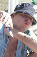 �������